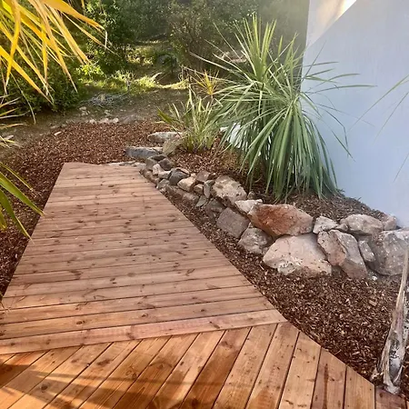 Βίλα Dolce Vue Et Piscine Ιέρ