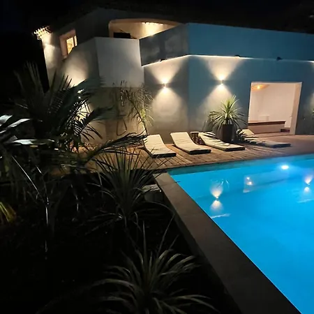 Dolce Vue Et Piscine Βίλα