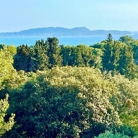 Dolce Vue Et Piscine Βίλα